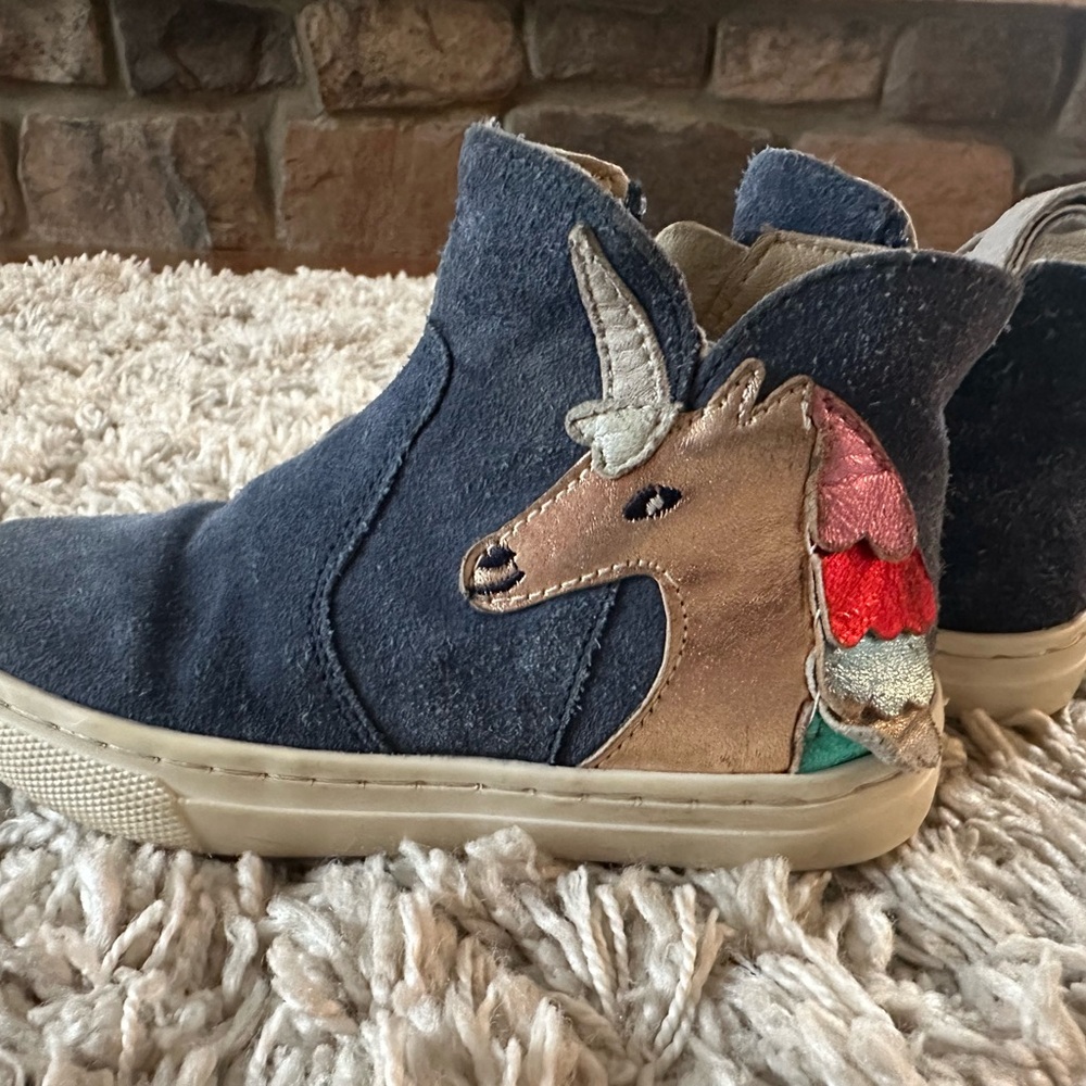 Mini Boden- Kids Unicorn Embroidered Kids Ankle Boots- Size 28